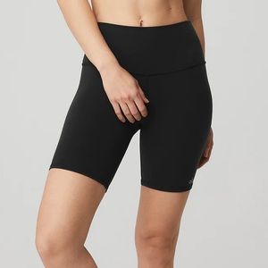 NWT ALO High-Waist Biker Short 7” - Black